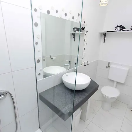 Three-bedroom Near Sea Appartement *