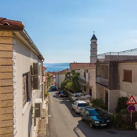 Three-bedroom Near Sea Apartment Crikvenica